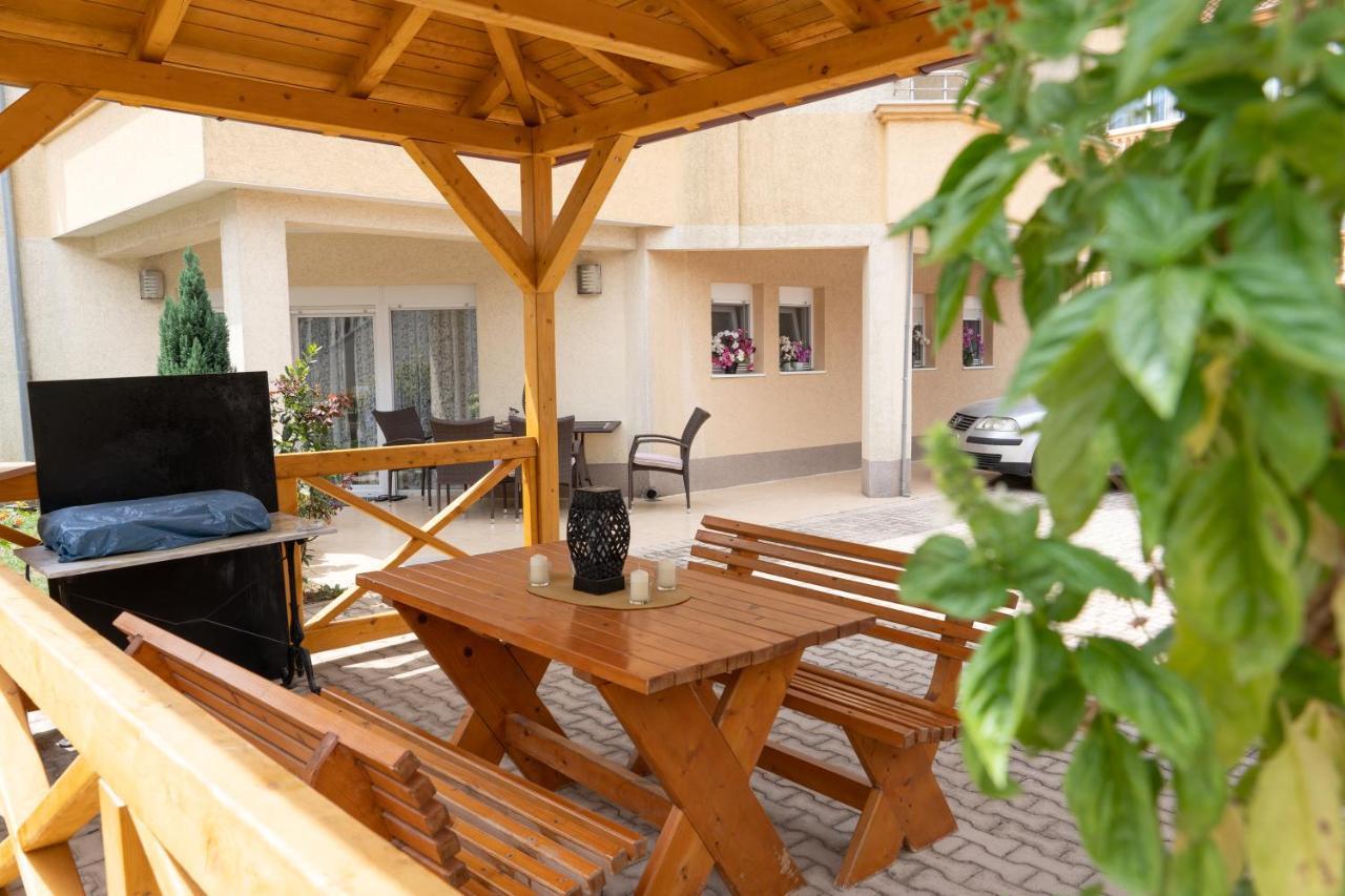 Apartments Sejla Ulcinj Extérieur photo