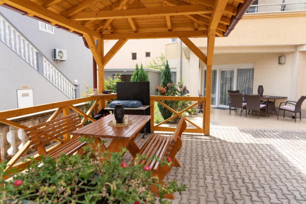 Apartments Sejla Ulcinj Extérieur photo